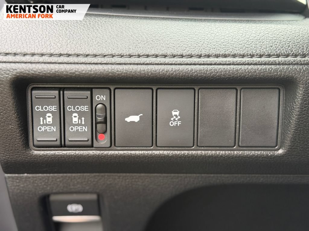 Used 2025 Honda Odyssey EX-L image 18