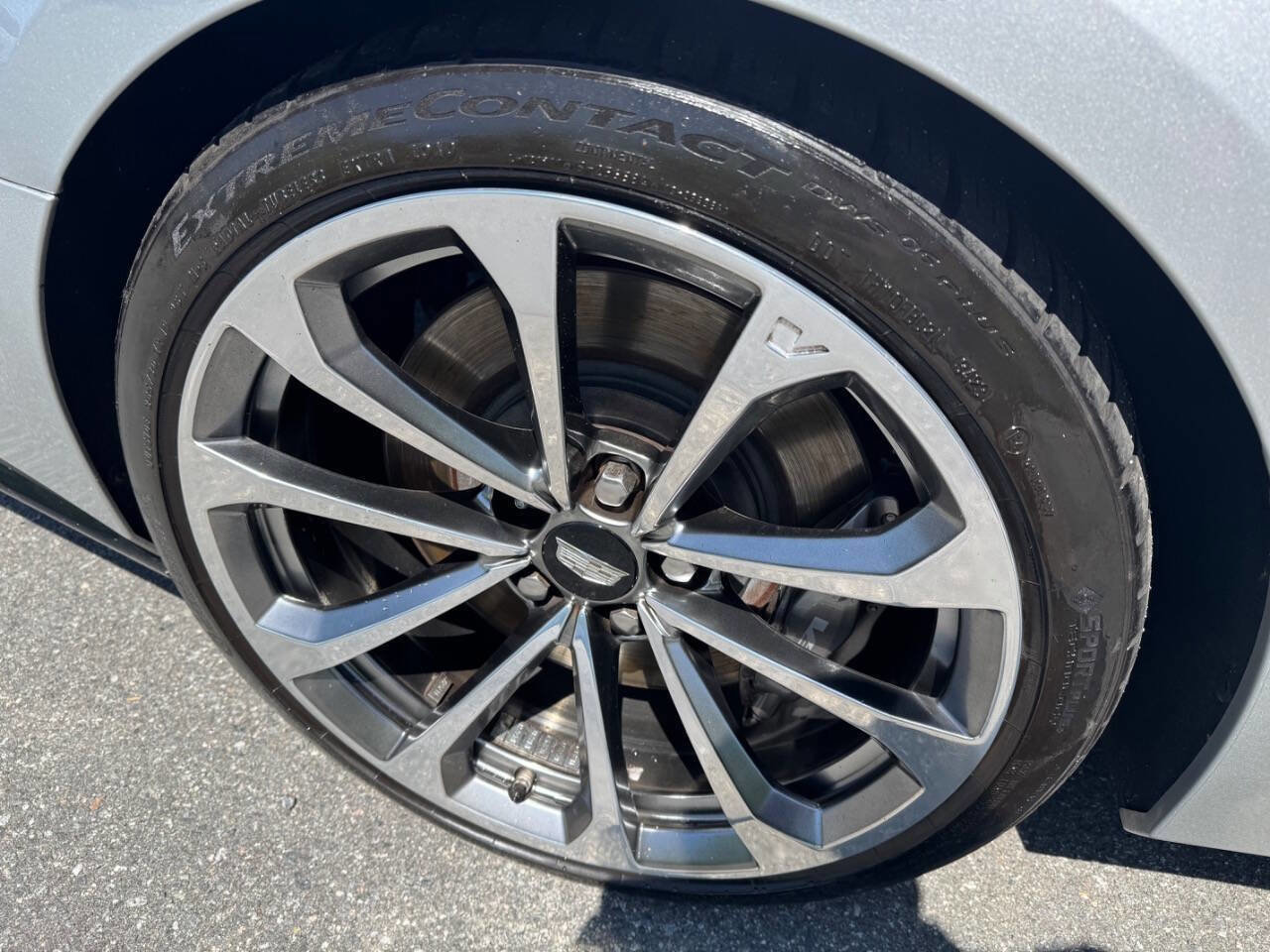 Used 2016 Cadillac CTS V w/ Luxury Package RWD image 24