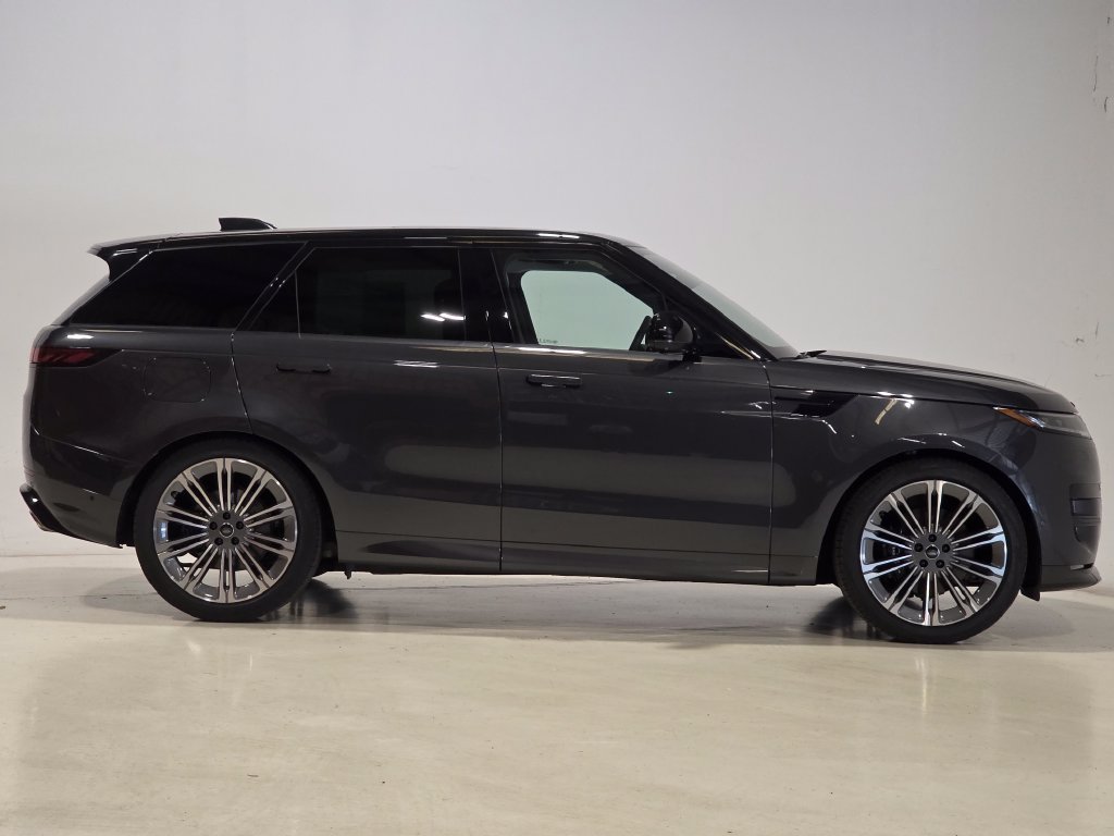 Certified 2024 Land Rover Range Rover Sport Dynamic SE AWD/4WD image 4