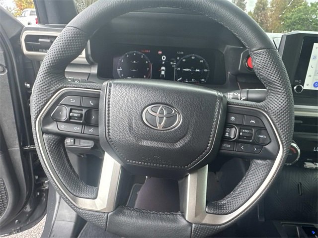 Used 2025 Toyota Tacoma TRD Sport image 27