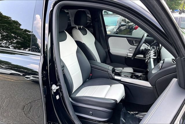 Certified 2023 Mercedes-Benz GLB 250 4MATIC w/ AMG Line image 7