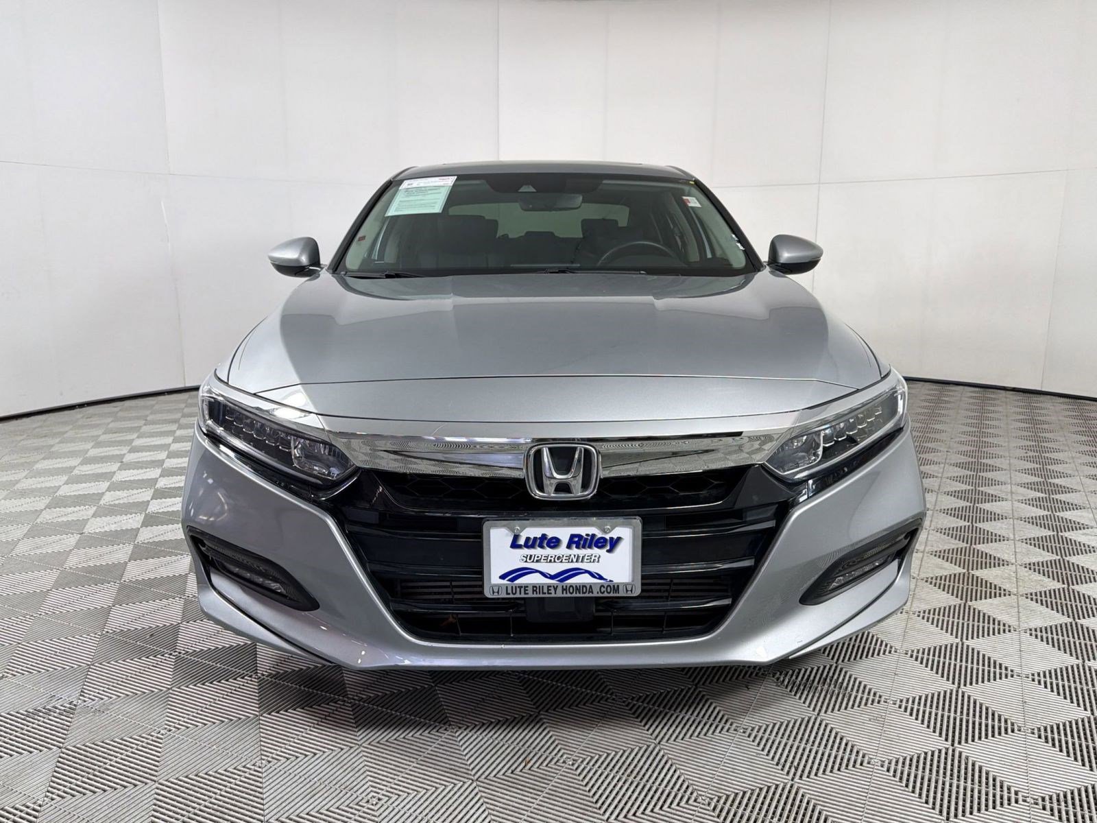 Certified 2018 Honda Accord EX-L image 6