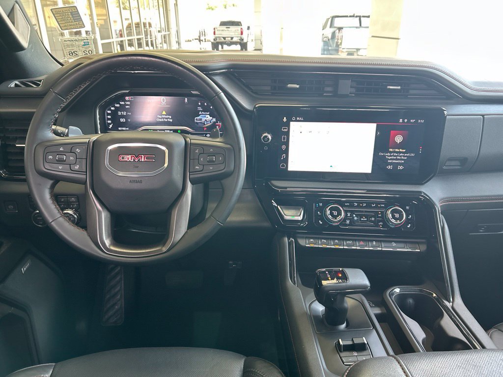 Used 2024 GMC Sierra 1500 AT4 w/ Technology Package AWD/4WD image 14