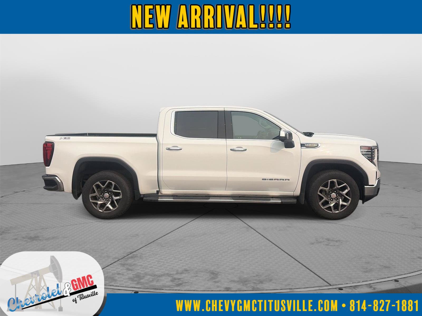 Used 2023 GMC Sierra 1500 SLT w/ SLT Premium Package AWD/4WD image 4