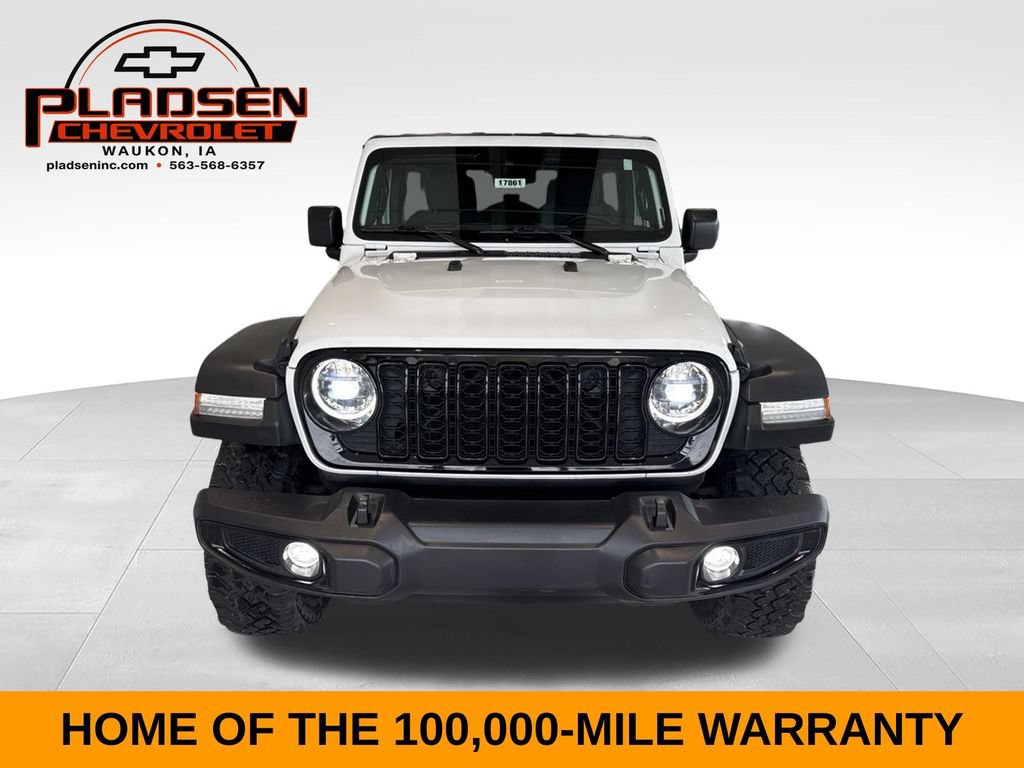 Used 2025 Jeep Wrangler Willys AWD/4WD image 7