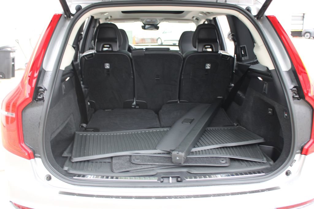 Used 2023 Volvo XC90 T8 Ultimate w/ Protection Package Premier image 29