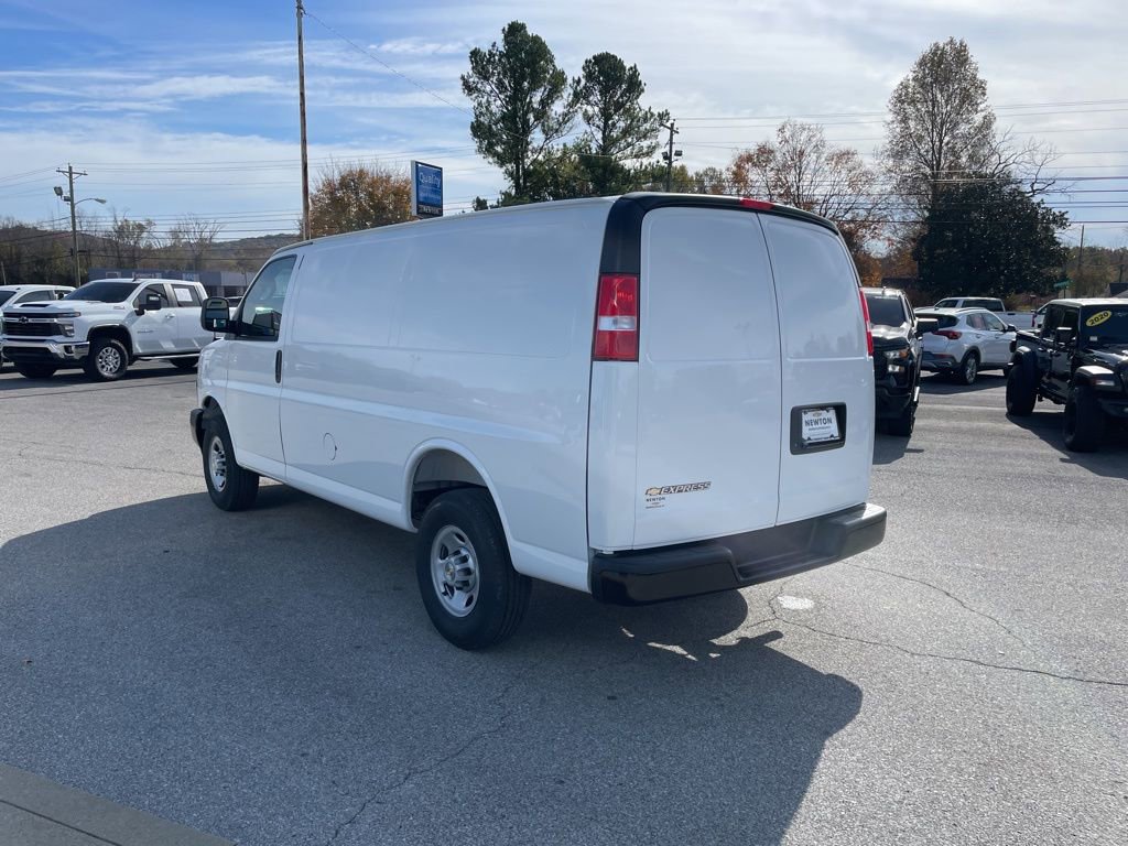 New 2025 Chevrolet Express 2500 Work Van image 46
