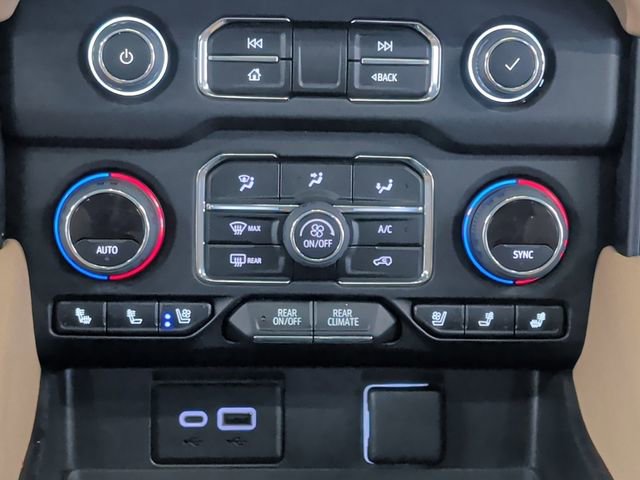 Used 2024 Chevrolet Tahoe Premier AWD/4WD image 4