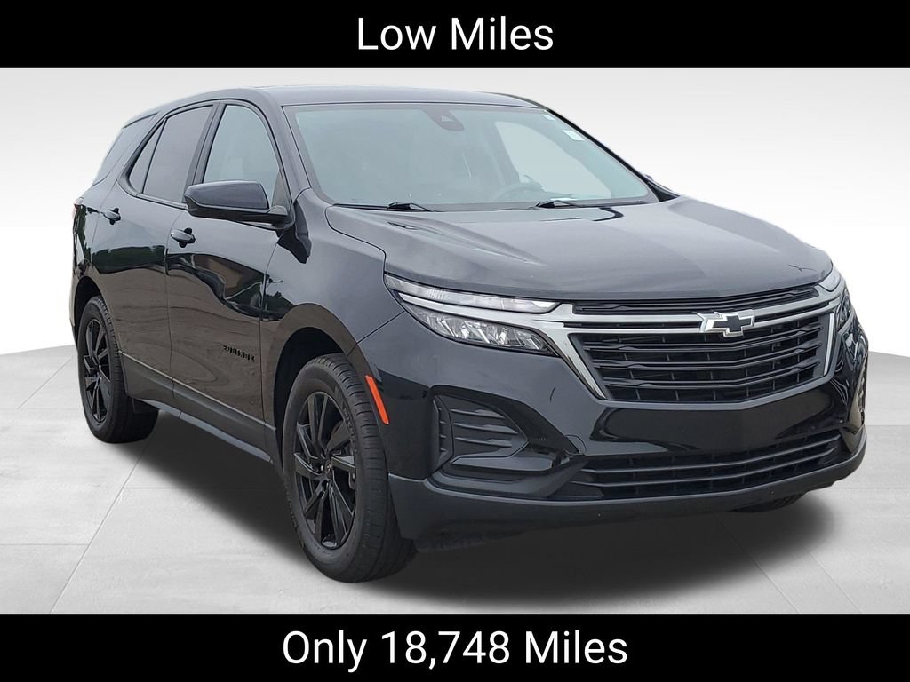 Certified 2024 Chevrolet Equinox LS w/ LS Convenience Package AWD/4WD image 2