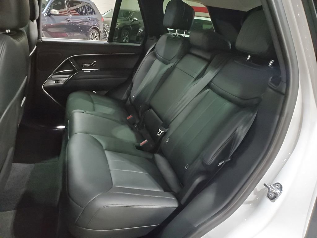 Used 2024 Land Rover Range Rover SE AWD/4WD image 25