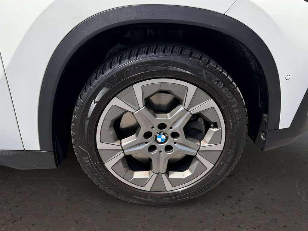 Used 2023 BMW X1 xDrive28i AWD/4WD image 25