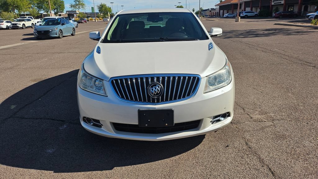 Used 2013 Buick LaCrosse Premium w/ Entertainment Package FWD image 3