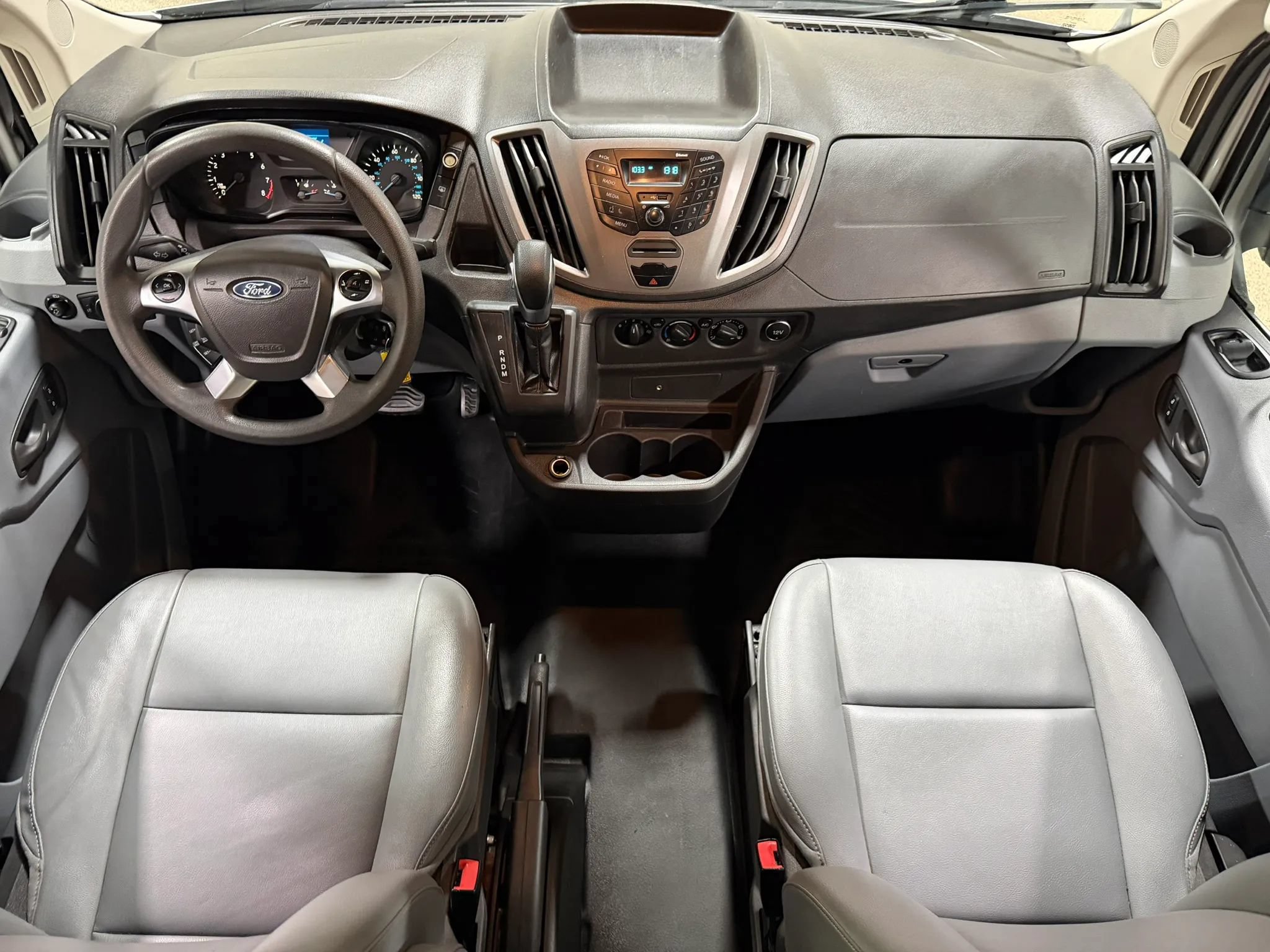 Used 2019 Ford Transit 150 XL RWD image 43