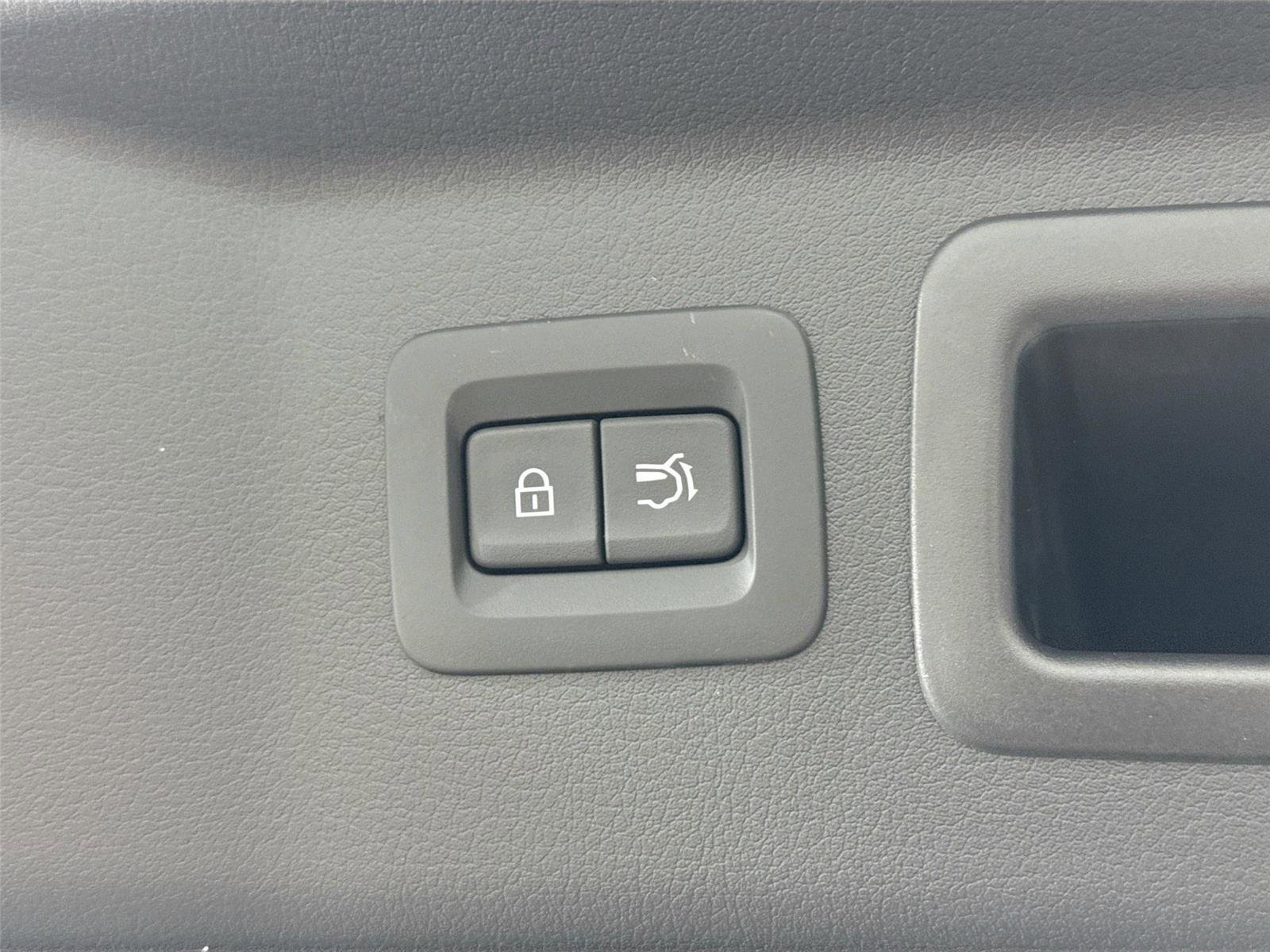 Used 2026 MAZDA CX-90 3.3 Turbo w/ Preferred Package image 3