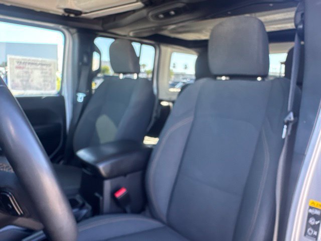 Used 2024 Jeep Wrangler Unlimited AWD/4WD image 38