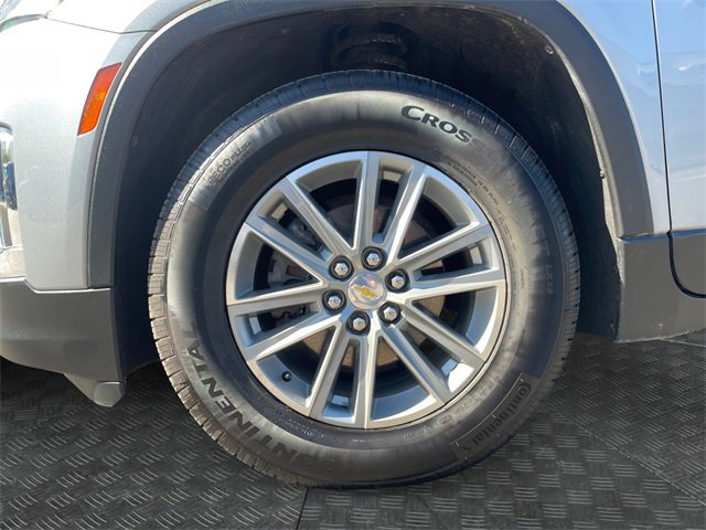 Used 2023 Chevrolet Traverse LT w/ LPO, Floor Liner Package image 14