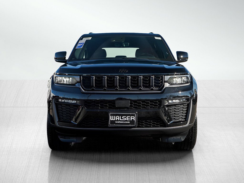 New 2026 Jeep Grand Cherokee Limited w/ Limited Altitude Package AWD/4WD image 2