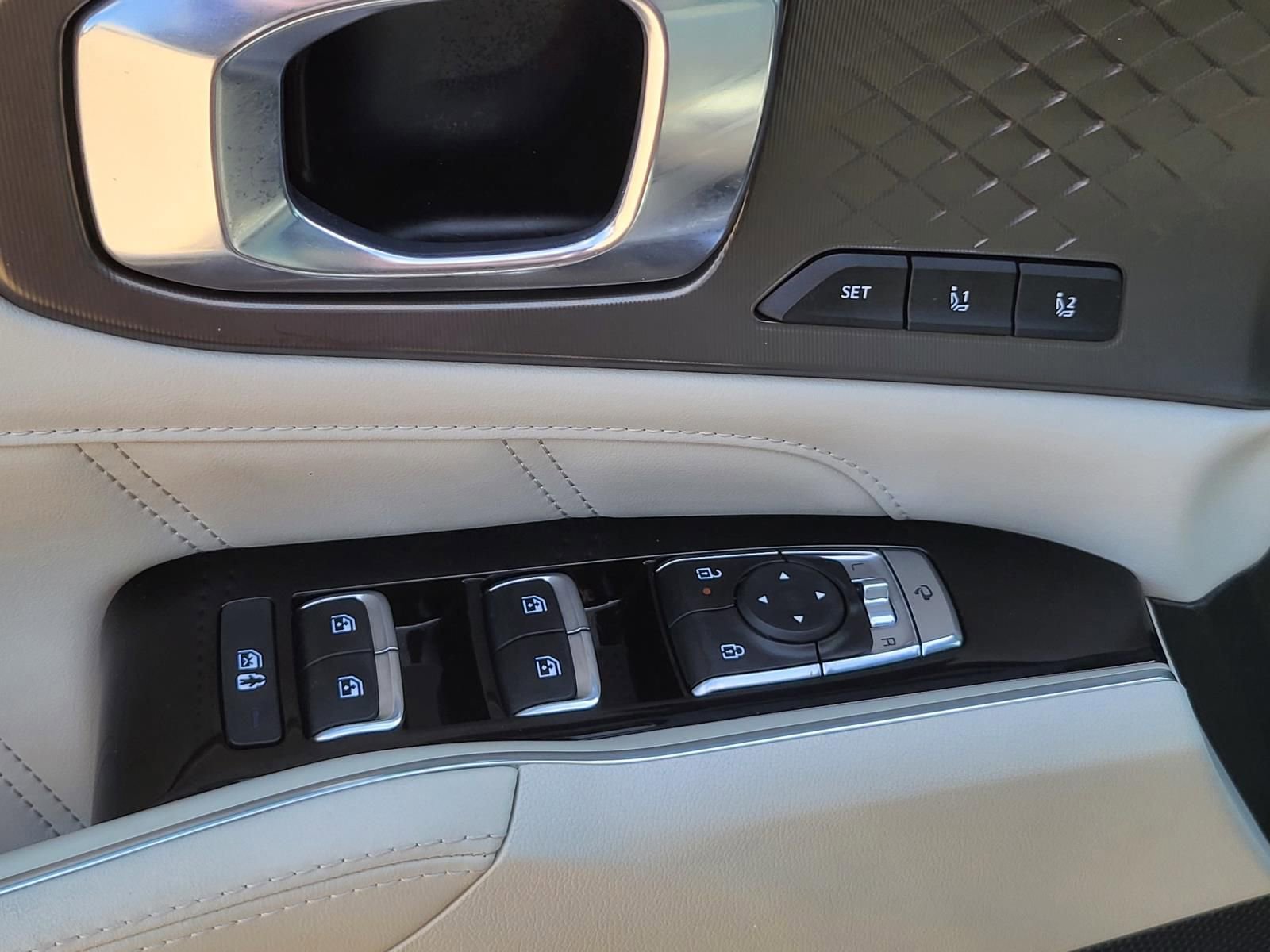 Used 2025 Kia Sorento SX Prestige image 20