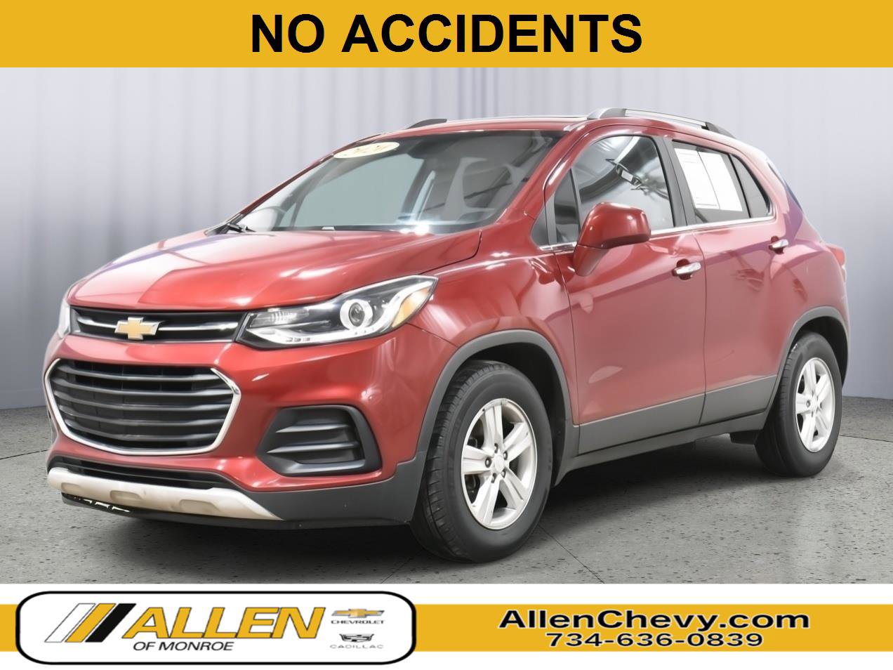 Used 2020 Chevrolet Trax LT w/ Sun & Sound Package image 1