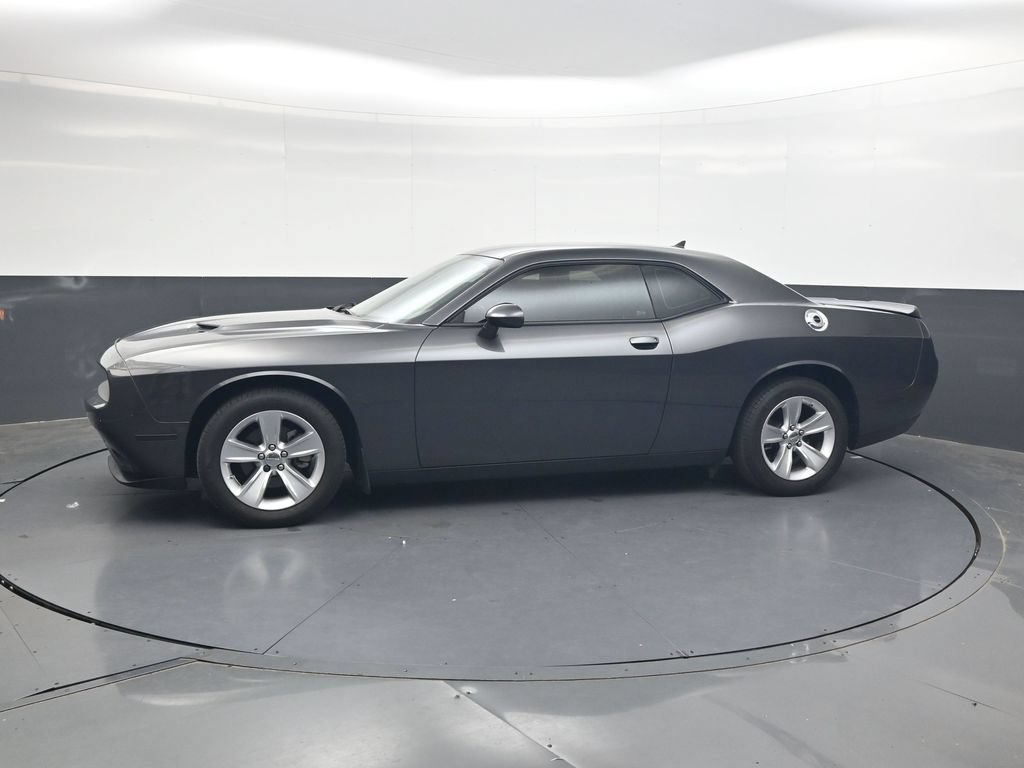 Used 2023 Dodge Challenger SXT RWD image 11