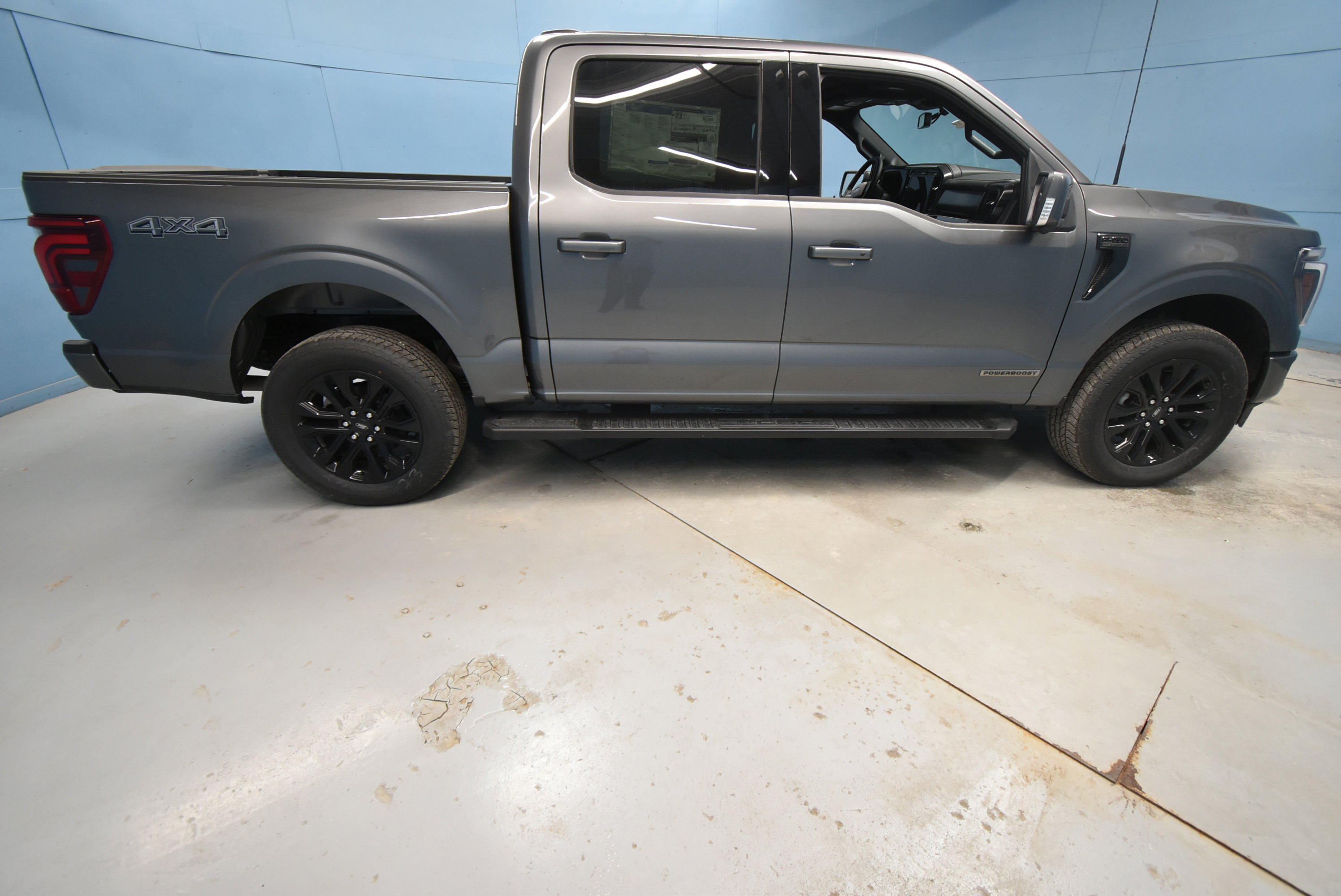 New 2025 Ford F150 Lariat w/ Equipment Group 502A High image 41