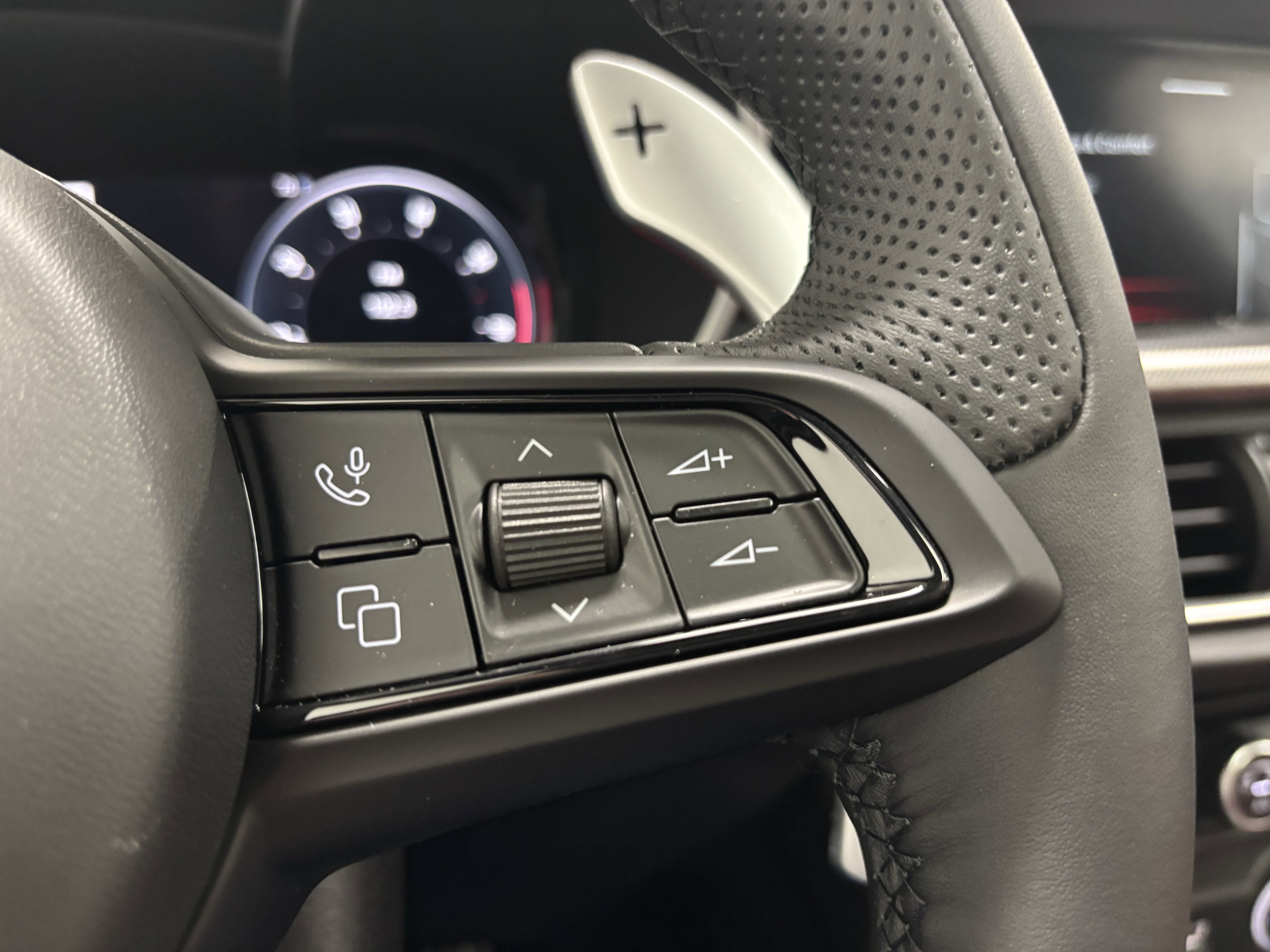 New 2025 Alfa Romeo Stelvio Sprint w/ Veloce Package image 18