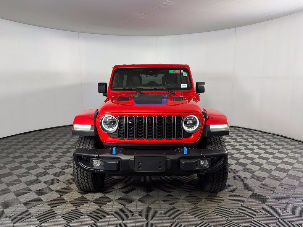 Used 2024 Jeep Wrangler Unlimited Rubicon 4xe AWD/4WD image 3