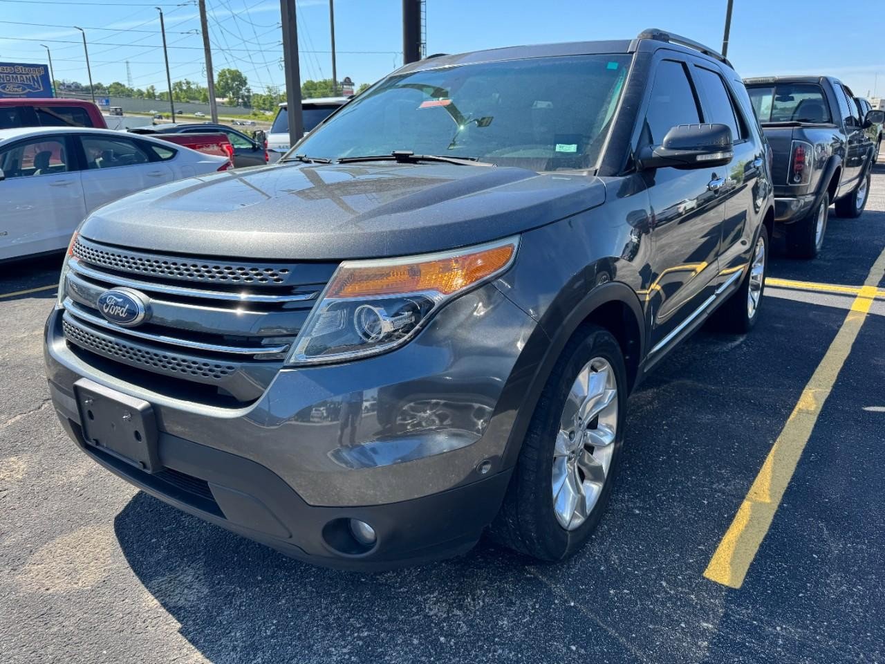 Used 2015 Ford Explorer Limited w/ Equipment Group 302A AWD/4WD image 4