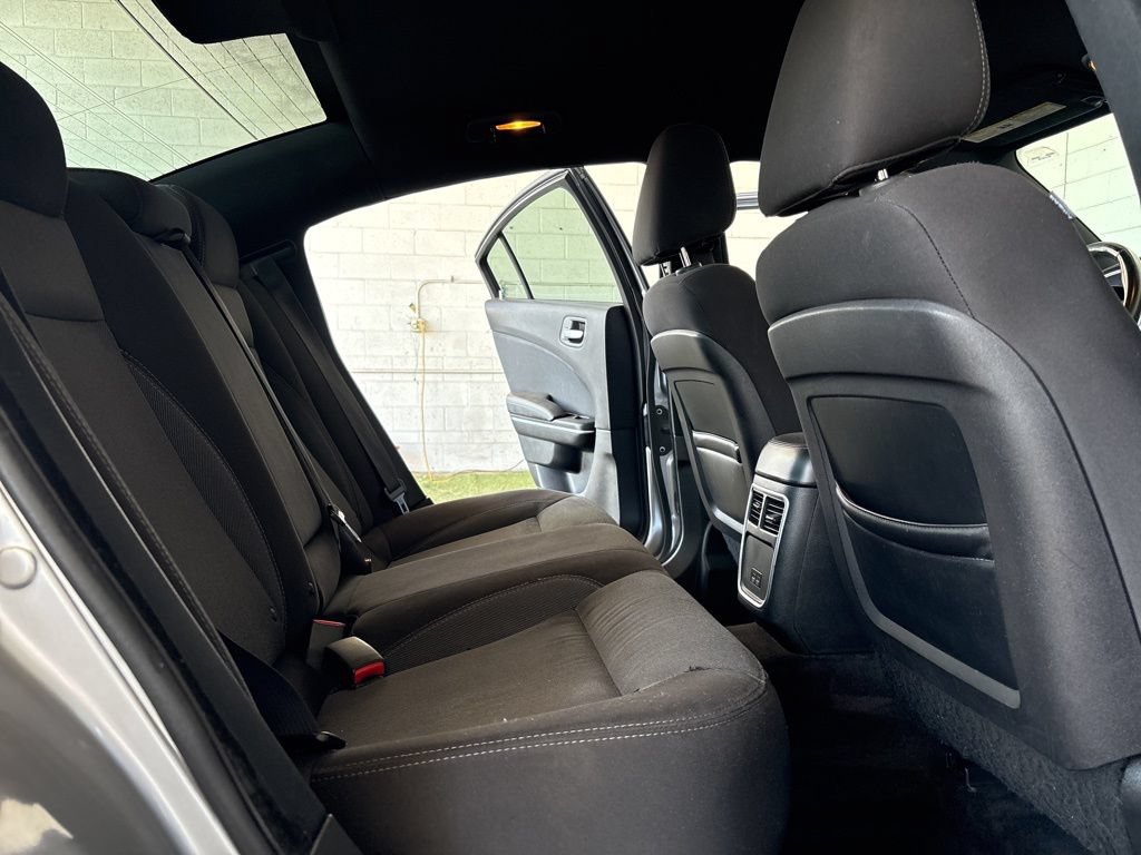 Used 2015 Dodge Charger SE w/ Popular Equipment Group RWD image 17