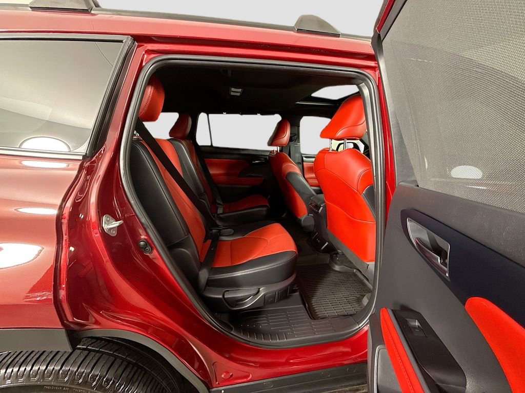 Used 2021 Toyota Highlander XSE image 20