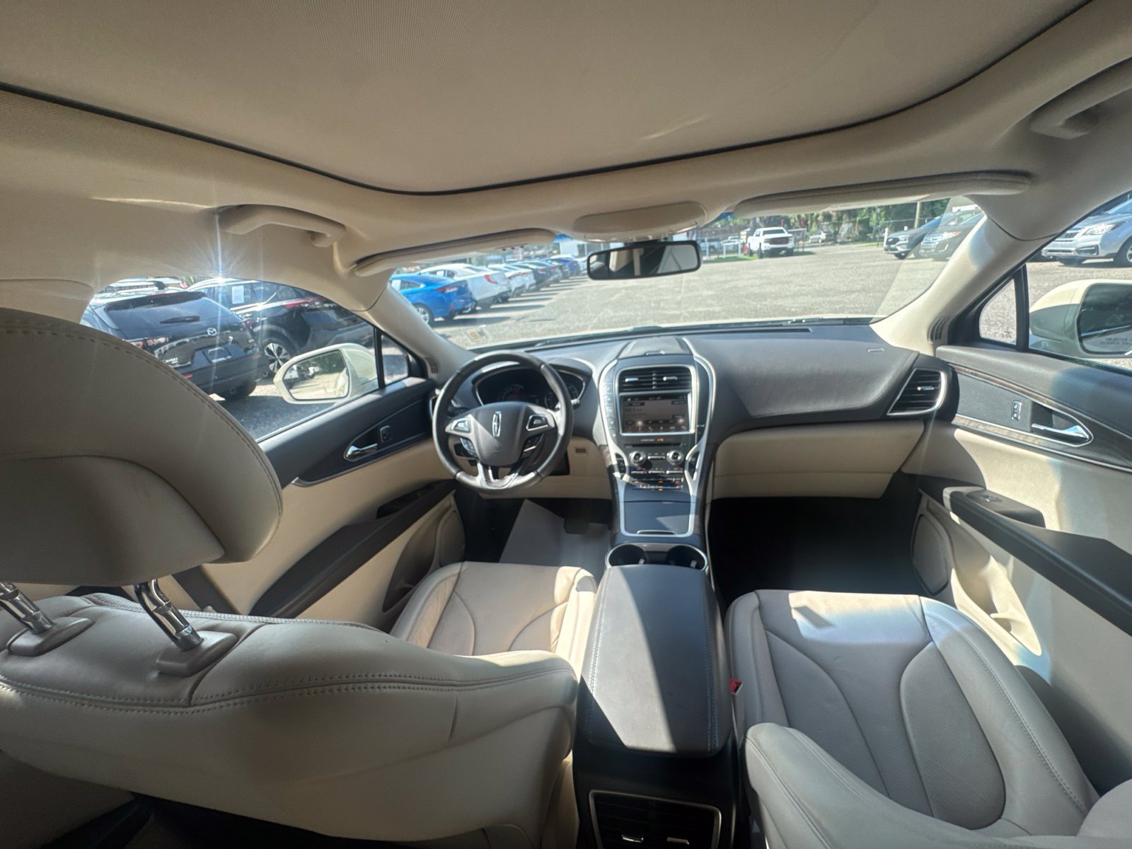 Used 2018 Lincoln MKX Reserve w/ Lincoln MKX Climate Package FWD image 15
