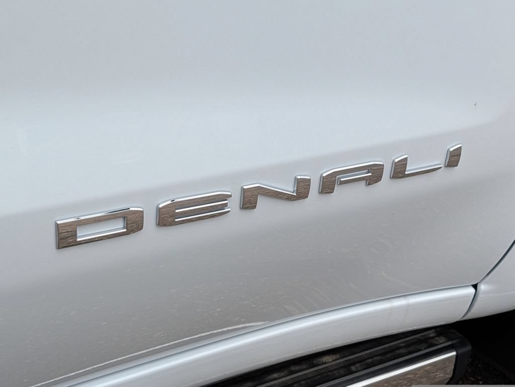 New 2026 GMC Sierra 1500 Denali w/ Denali Reserve Package AWD/4WD image 27