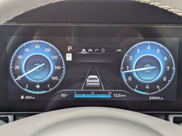 Used 2025 Hyundai Elantra SEL image 29