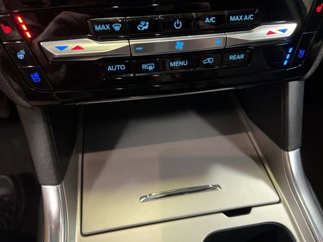 Used 2022 Ford Explorer Limited image 34