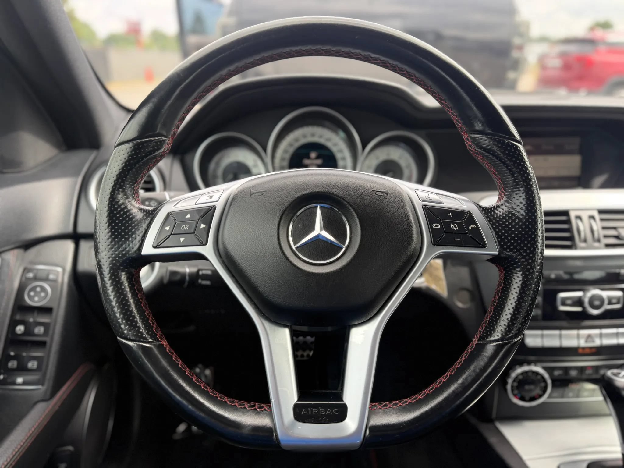 Used 2014 Mercedes-Benz C 300 4MATIC Sedan image 25