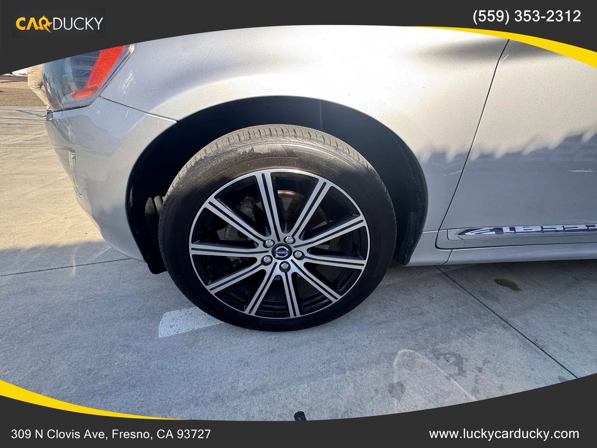 Used 2016 Volvo XC60 T5 Premier w/ Proximity Package FWD image 25