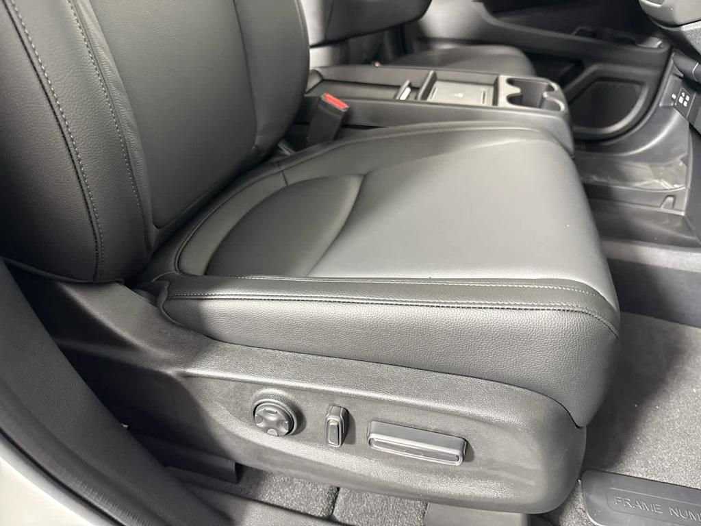 New 2025 Honda Odyssey EX-L image 21