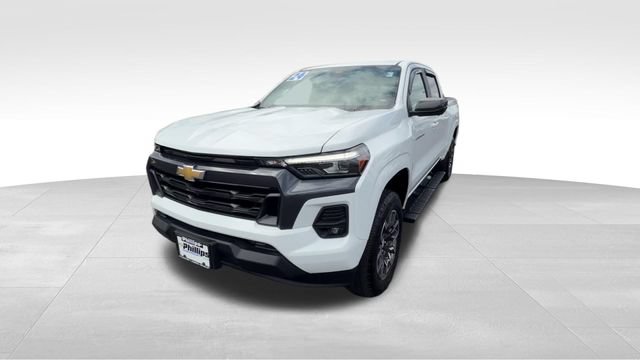 Used 2024 Chevrolet Colorado LT w/ LT Convenience Package III AWD/4WD image 2
