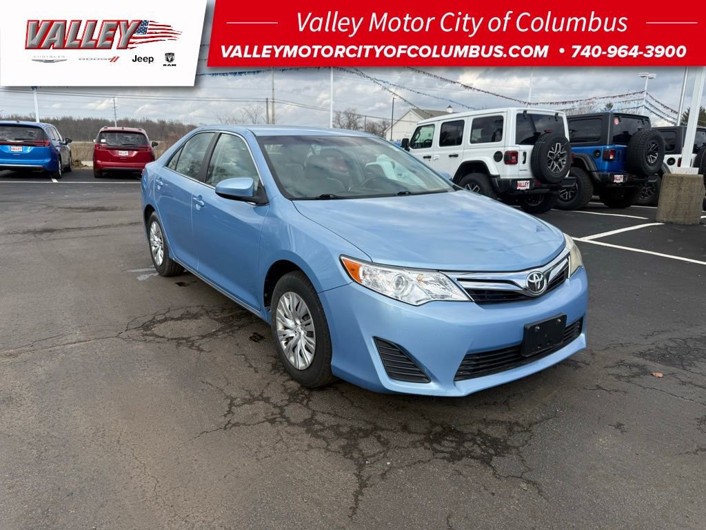 Used 2012 Toyota Camry LE image 1