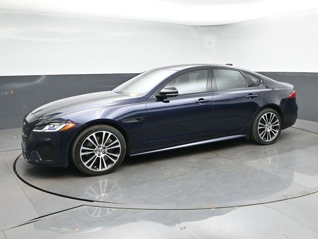 Used 2024 Jaguar XF R-Dynamic SE AWD/4WD image 4