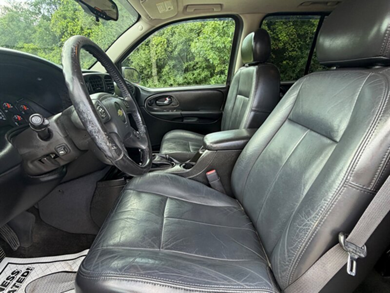 Used 2005 Chevrolet TrailBlazer LT AWD/4WD image 19