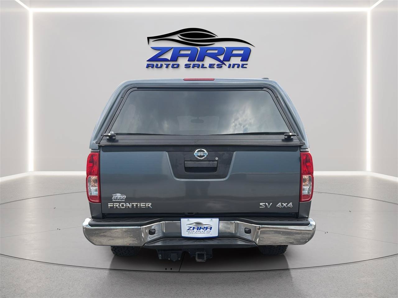 Used 2018 Nissan Frontier SV AWD/4WD image 6