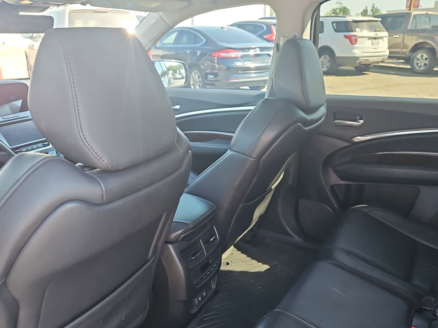 Used 2020 Acura MDX SH-AWD image 12