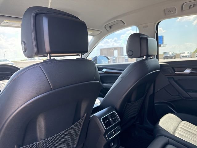 Used 2019 Audi Q5 2.0T Premium w/ Convenience Package image 11