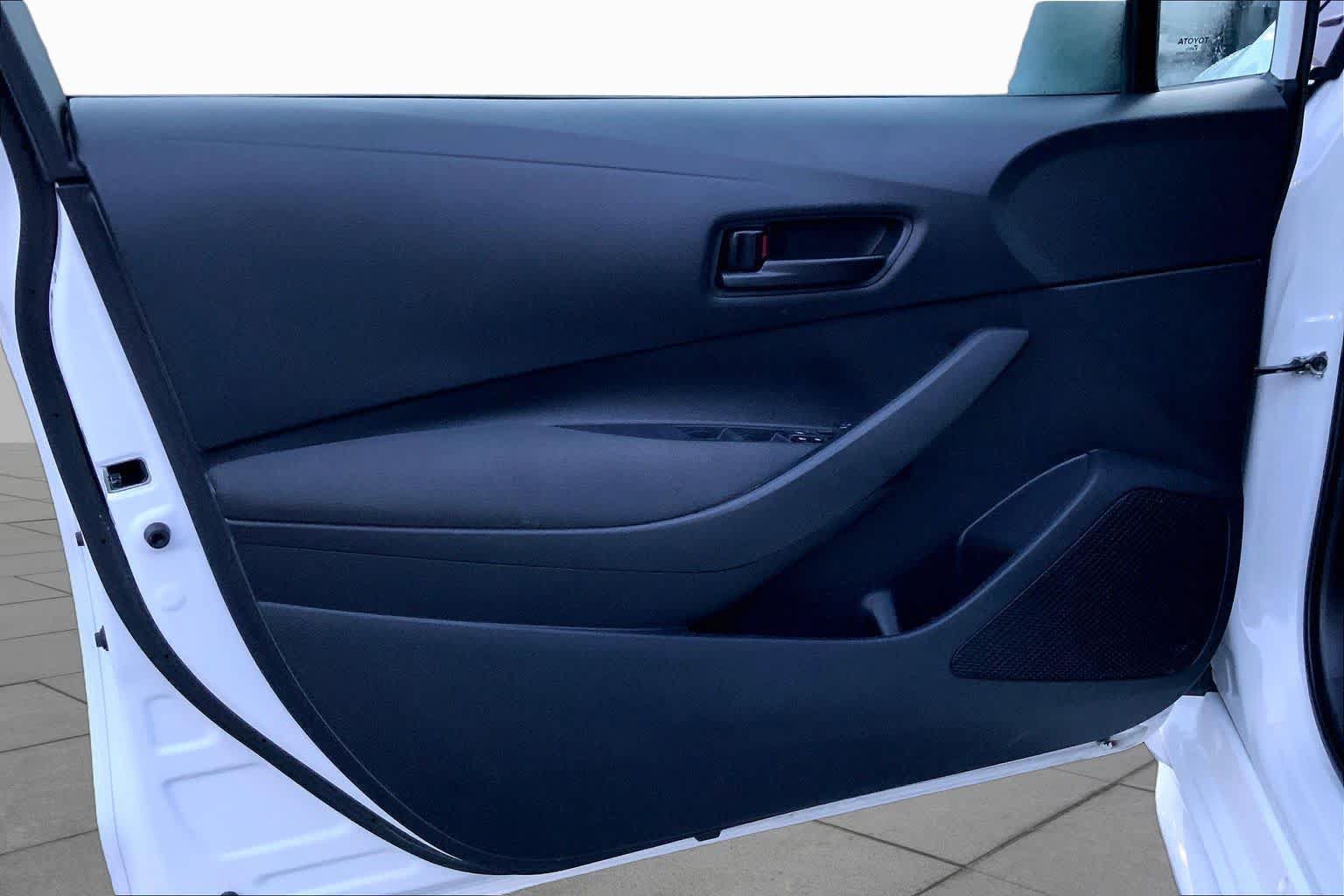 Used 2024 Toyota Corolla LE FWD image 19