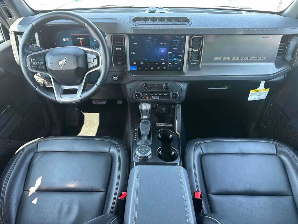 Used 2025 Ford Bronco Badlands AWD/4WD image 13