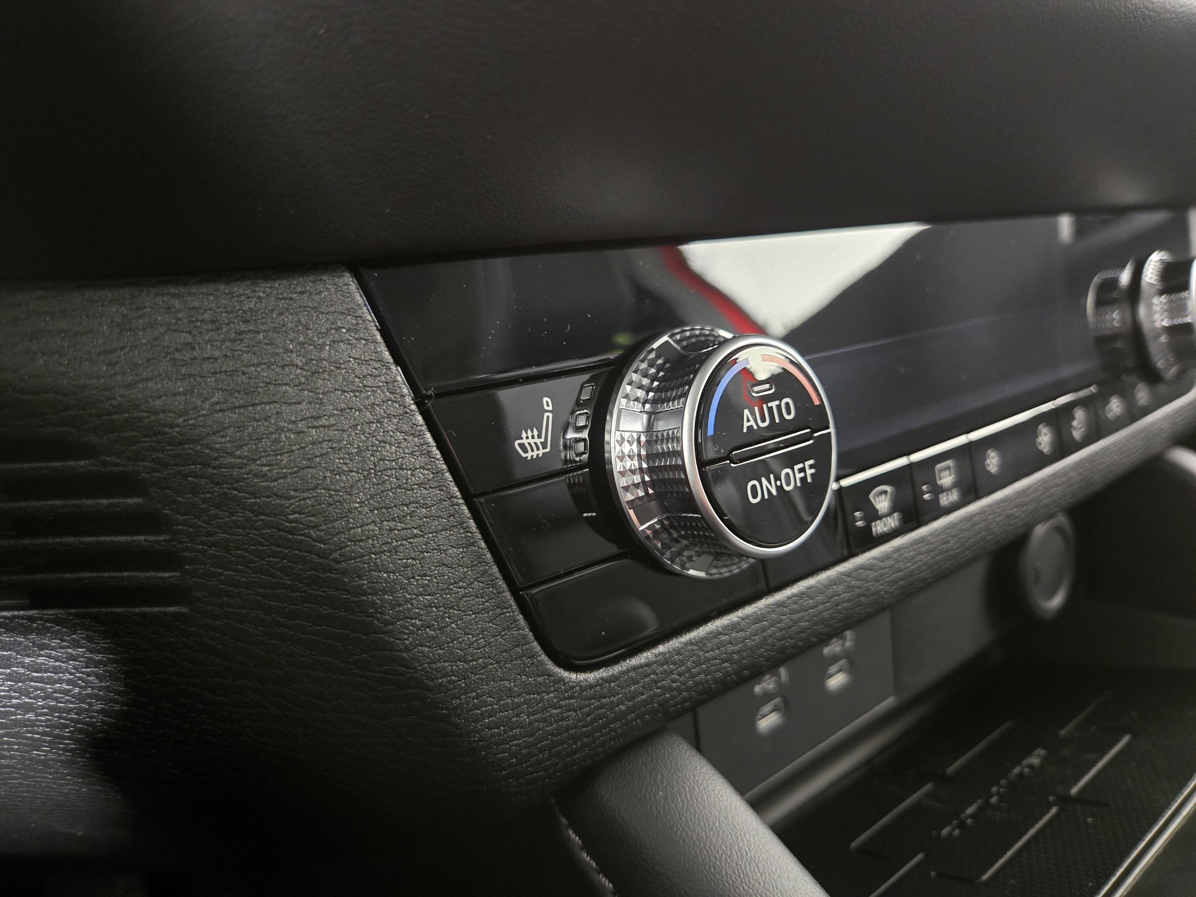 New 2026 Mitsubishi Outlander ES image 26