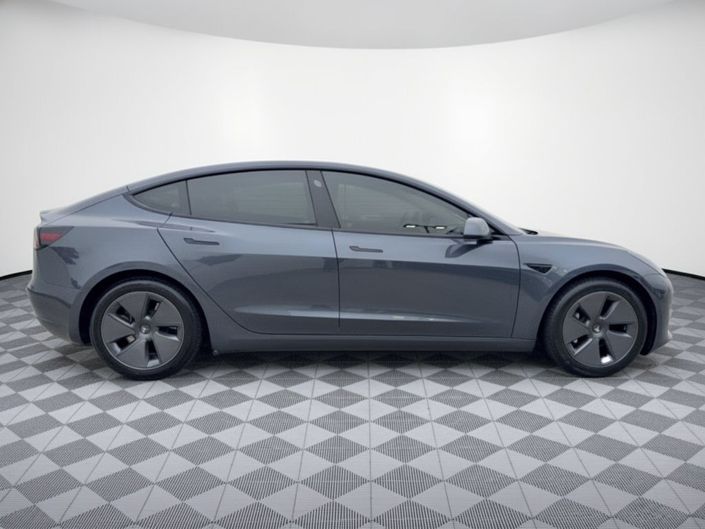 Used 2021 Tesla Model 3 Standard Range Plus RWD image 8