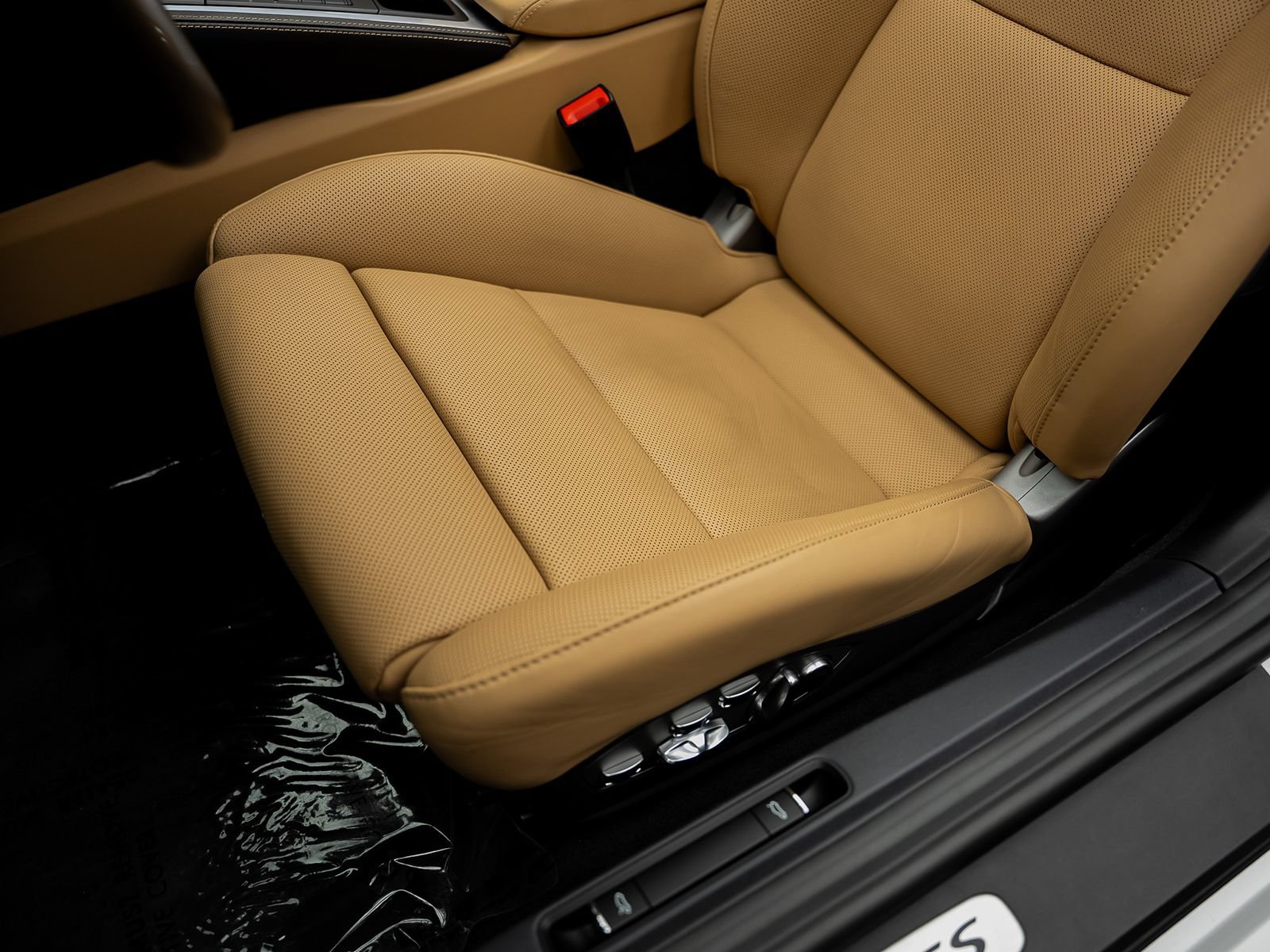 Used 2022 Porsche 718 Boxster RWD image 34
