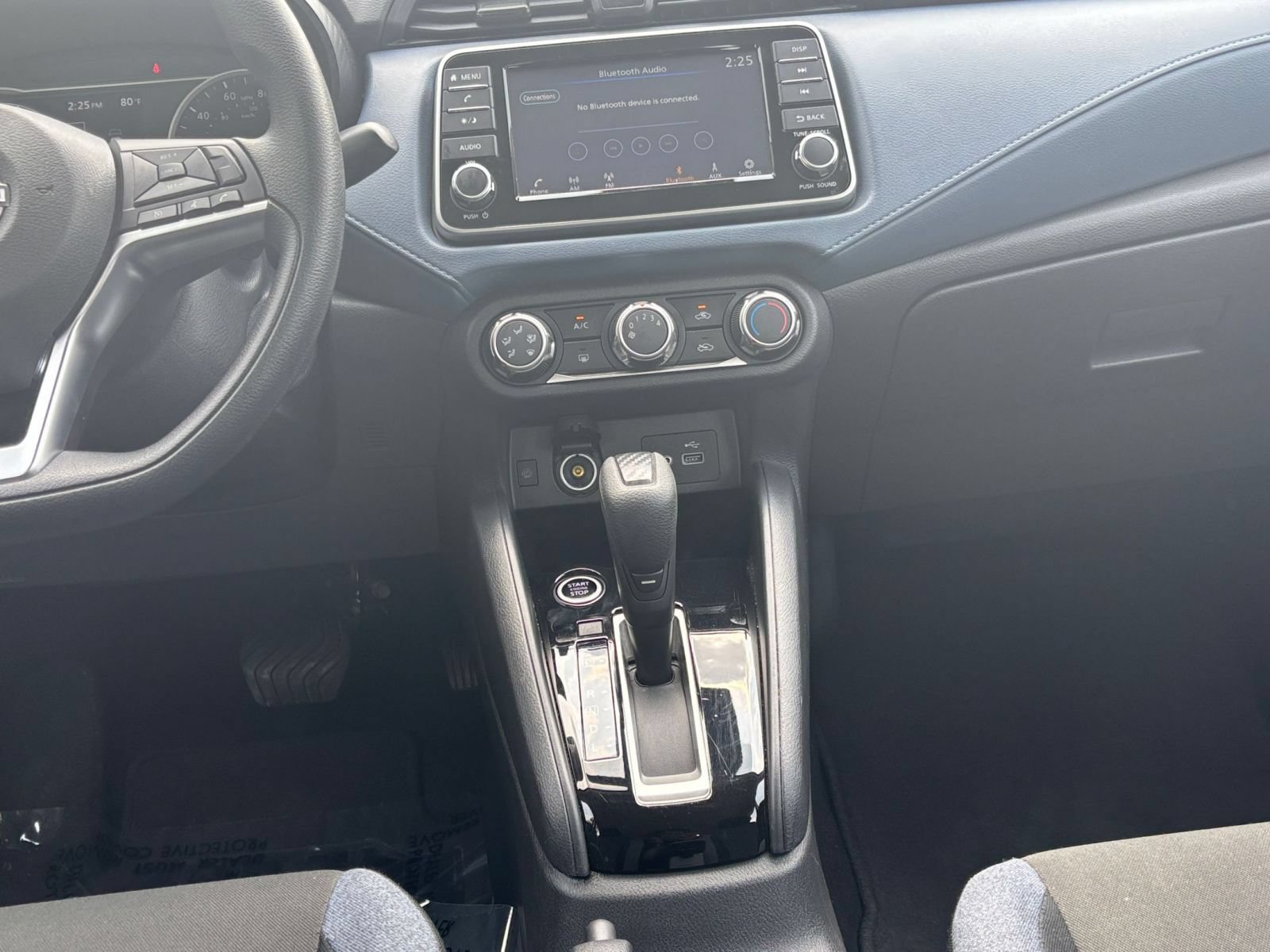 Used 2025 Nissan Versa SV FWD image 14